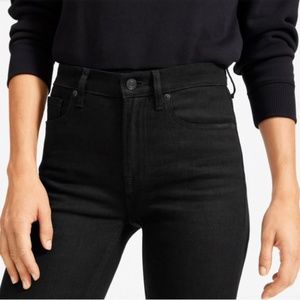 🍁HOST PICK🍁 Guess skinny jeans/jeggings (NWOT)